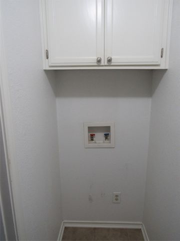 105 Wildcat Drive, Lacy Lakeview, TX 76705