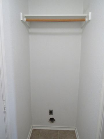 105 Wildcat Drive, Lacy Lakeview, TX 76705