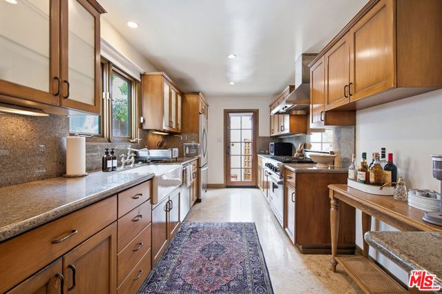 1555 S Crescent Heights Boulevard, Los Angeles, CA 90035