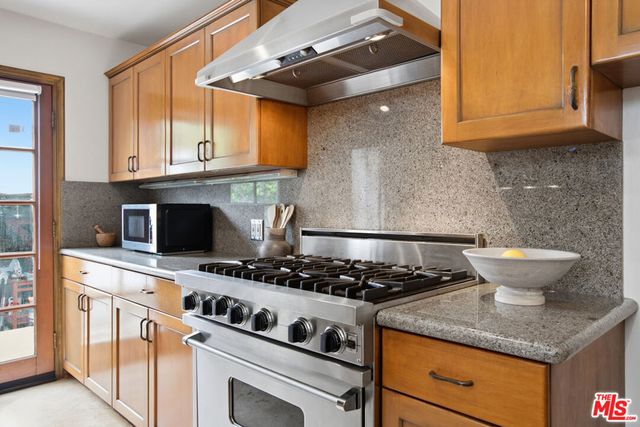 1555 S Crescent Heights Boulevard, Los Angeles, CA 90035