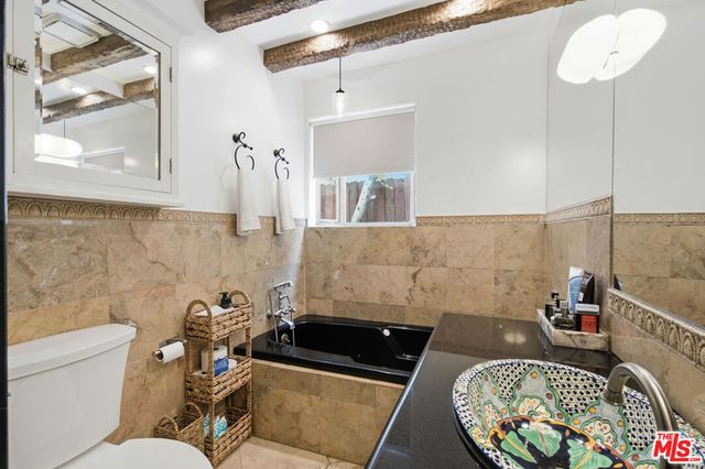 1555 S Crescent Heights Boulevard, Los Angeles, CA 90035