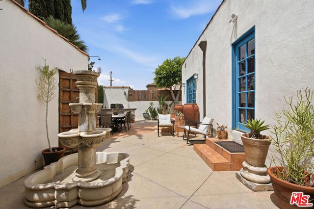 1555 S Crescent Heights Boulevard, Los Angeles, CA 90035