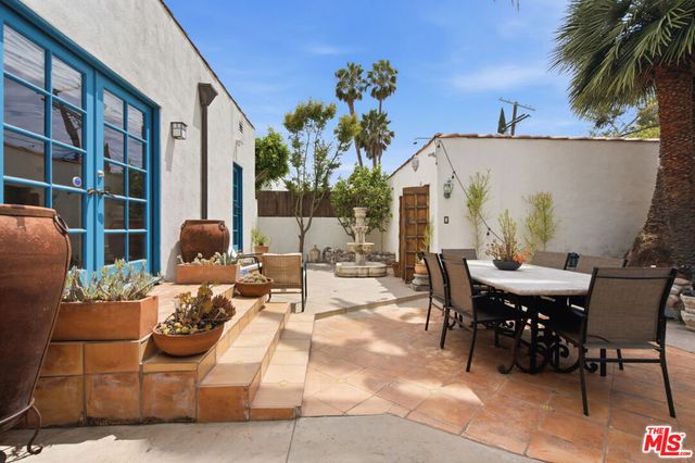 1555 S Crescent Heights Boulevard, Los Angeles, CA 90035