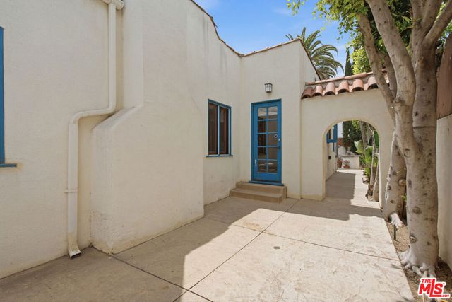 1555 S Crescent Heights Boulevard, Los Angeles, CA 90035