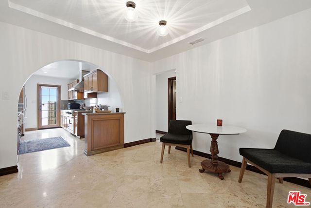 1555 S Crescent Heights Boulevard, Los Angeles, CA 90035