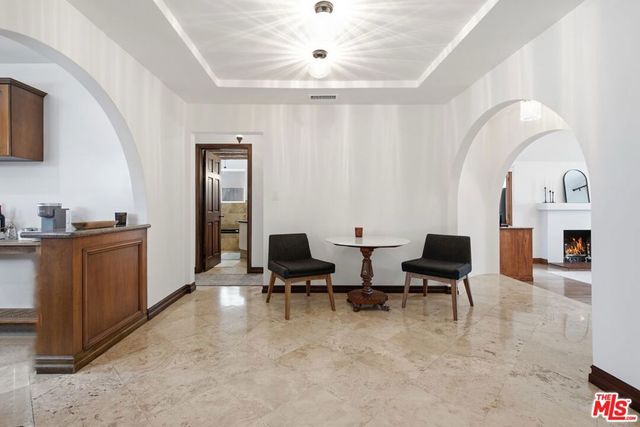 1555 S Crescent Heights Boulevard, Los Angeles, CA 90035