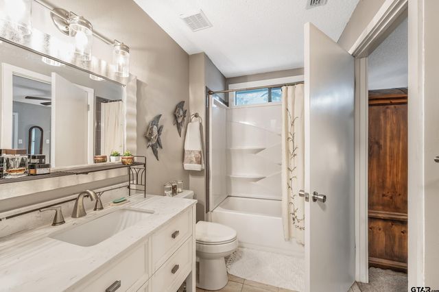 201 Elmwood Lane, Holly Lake Ranch, TX 75765