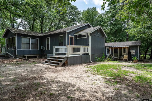 201 Elmwood Lane, Holly Lake Ranch, TX 75765