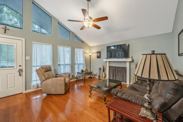 201 Elmwood Lane, Holly Lake Ranch, TX 75765