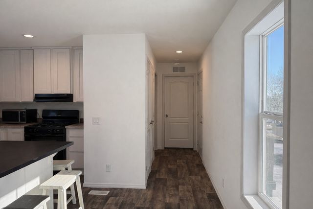 555 2nd Street SE 18, Cokato, MN 55321