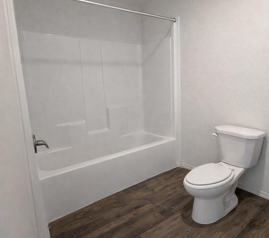 555 2nd Street SE 18, Cokato, MN 55321