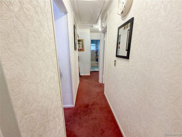 4710 Edgewood Street, Dearborn Heights, MI 48125