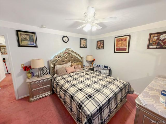 4710 Edgewood Street, Dearborn Heights, MI 48125