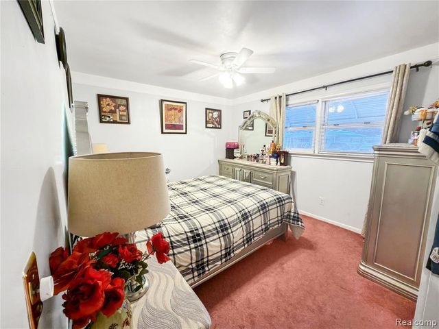 4710 Edgewood Street, Dearborn Heights, MI 48125