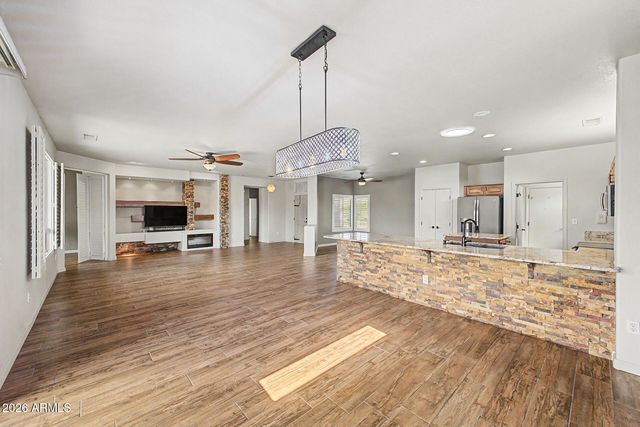 15764 W SPRING TREE Way, Surprise, AZ 85374
