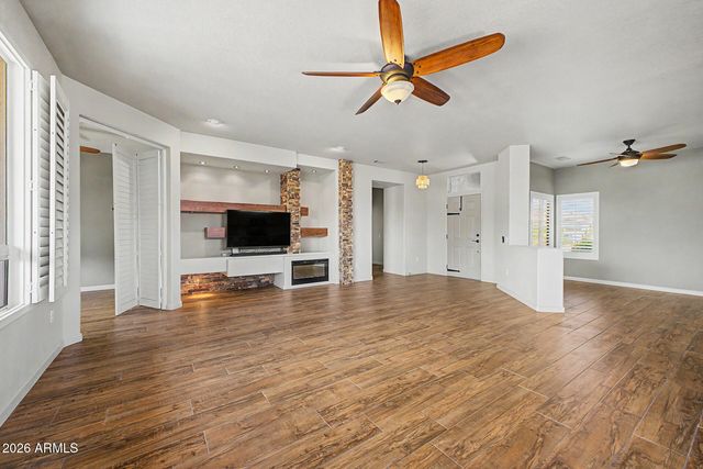 15764 W SPRING TREE Way, Surprise, AZ 85374