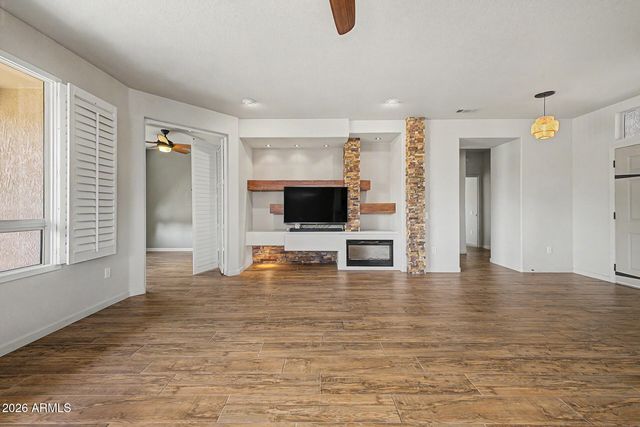 15764 W SPRING TREE Way, Surprise, AZ 85374