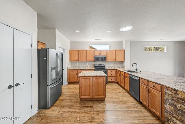 15764 W SPRING TREE Way, Surprise, AZ 85374