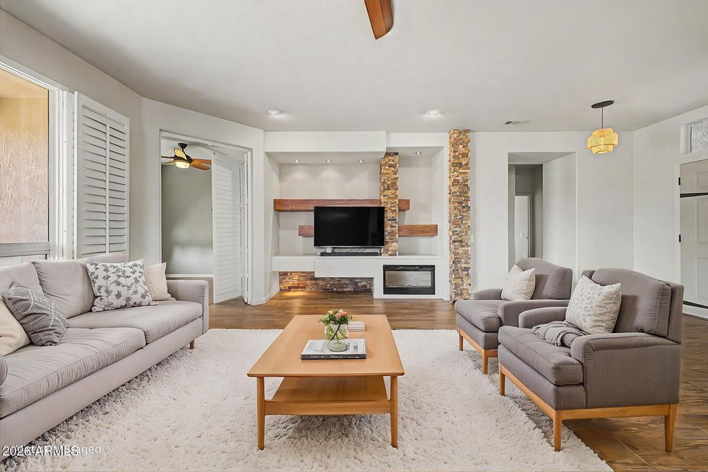 15764 W SPRING TREE Way, Surprise, AZ 85374 — photo 2