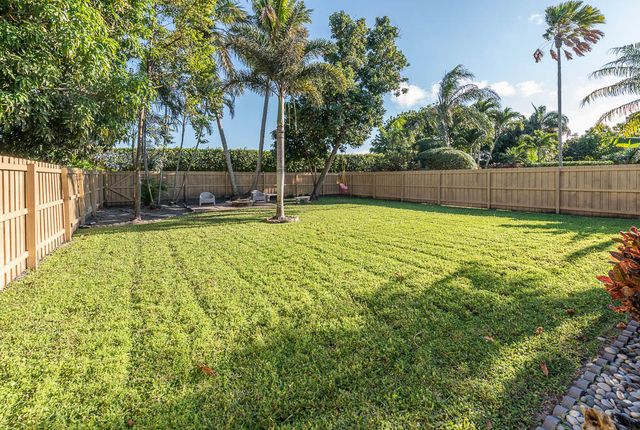 3614 Newport Avenue, Boynton Beach, FL 33436