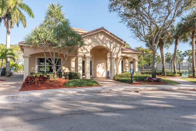 3614 Newport Avenue, Boynton Beach, FL 33436