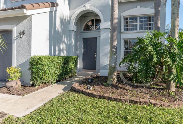 3614 Newport Avenue, Boynton Beach, FL 33436
