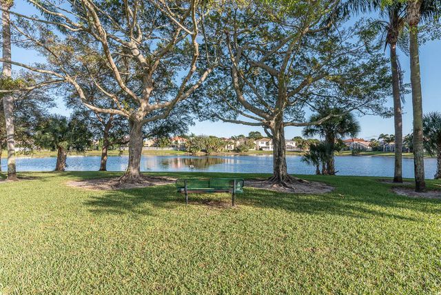 3614 Newport Avenue, Boynton Beach, FL 33436