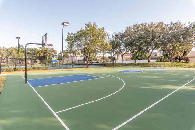 3614 Newport Avenue, Boynton Beach, FL 33436