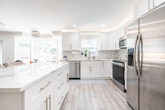 3614 Newport Avenue, Boynton Beach, FL 33436