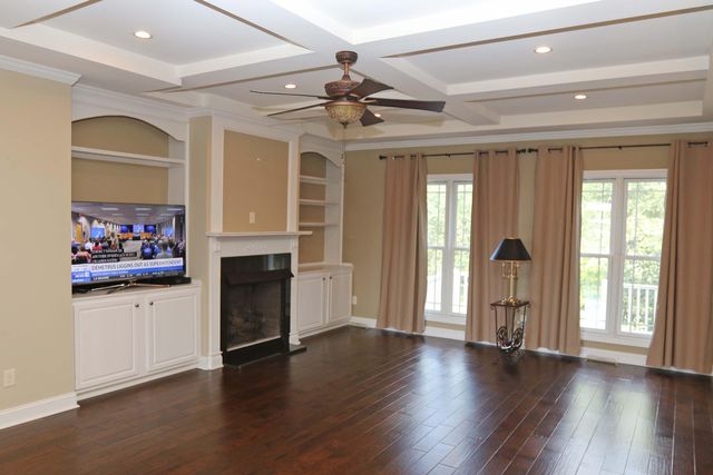 123 Kingston Drive, Georgetown, KY 40324