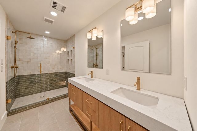 10111 Kerrwood Lane, Houston, TX 77080