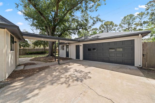 10111 Kerrwood Lane, Houston, TX 77080