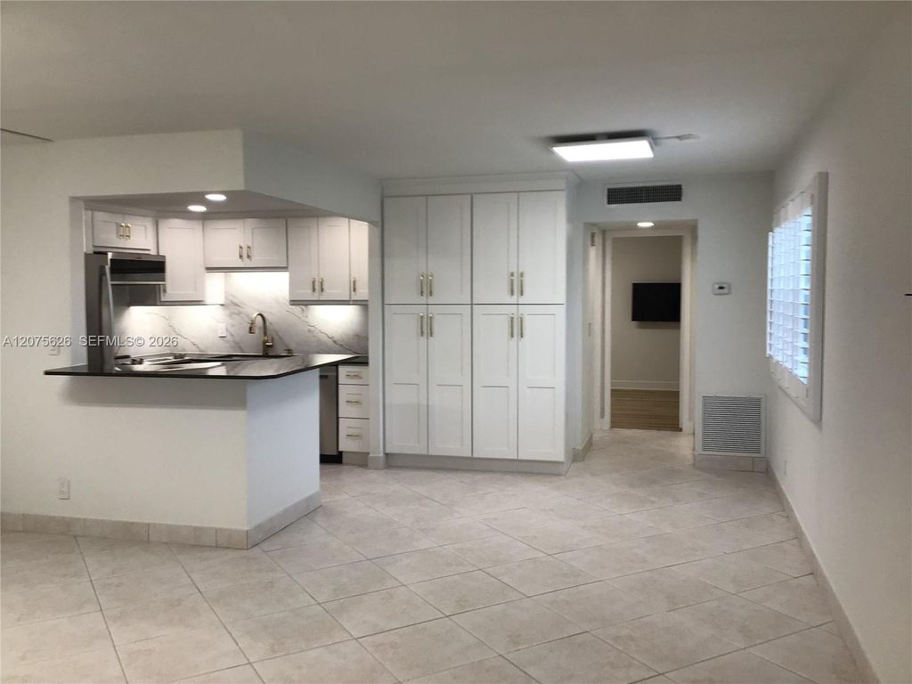 675 Monaco O 675, Delray Beach, FL 33446