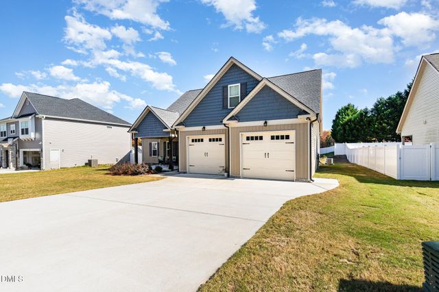 130 Pecan Valley Way, Four Oaks, NC 27524