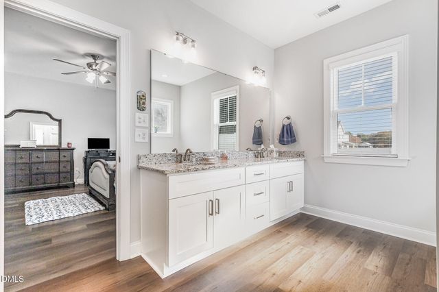 130 Pecan Valley Way, Four Oaks, NC 27524