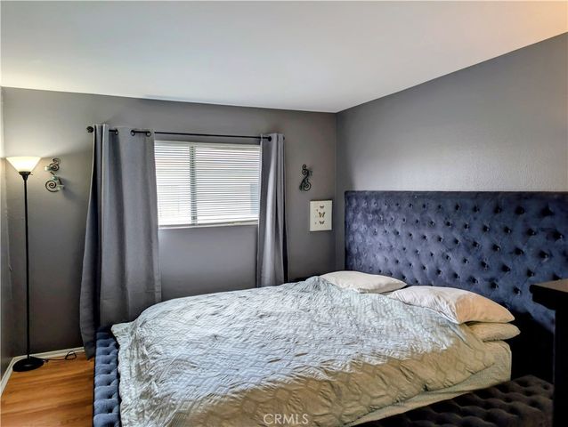 13080 Dronfield 49, Sylmar, CA 91342