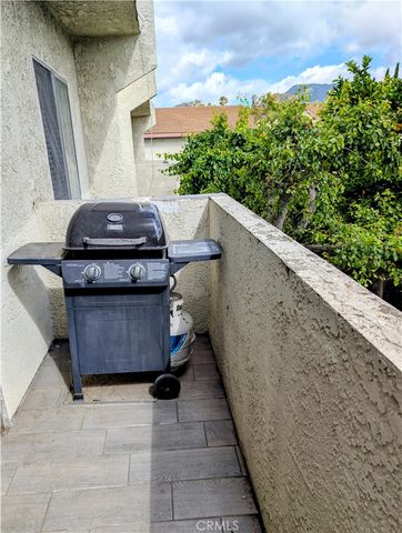 13080 Dronfield 49, Sylmar, CA 91342