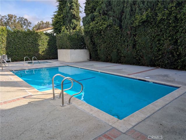 13080 Dronfield 49, Sylmar, CA 91342