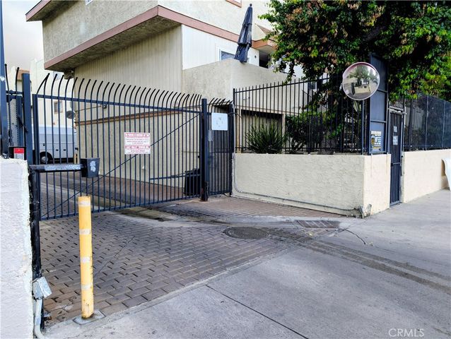 13080 Dronfield 49, Sylmar, CA 91342