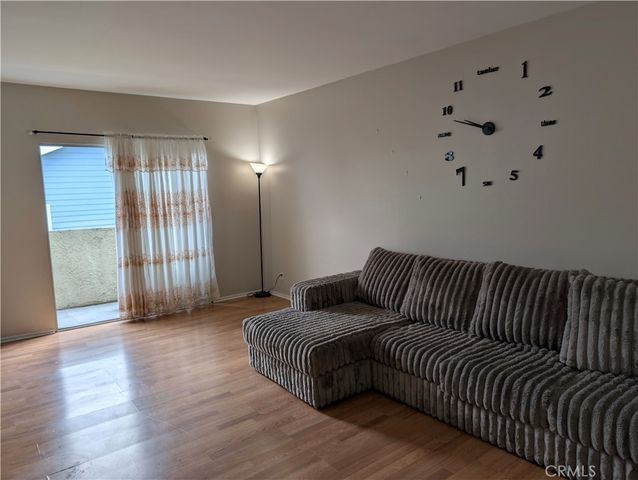 13080 Dronfield 49, Sylmar, CA 91342