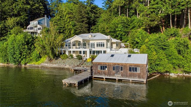 427 38th Avenue NE, Olympia, WA 98506