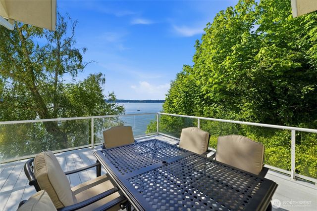 427 38th Avenue NE, Olympia, WA 98506