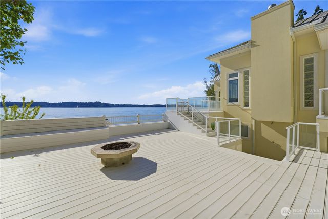 427 38th Avenue NE, Olympia, WA 98506