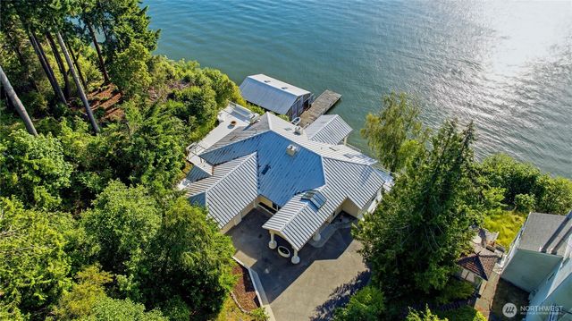 427 38th Avenue NE, Olympia, WA 98506