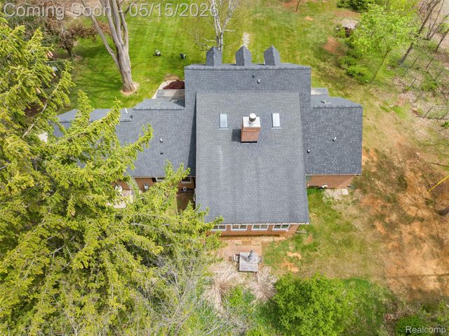 1101 Cripple Creek Lane, Rochester Hills, MI 48306
