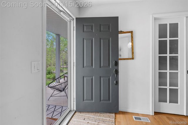 1101 Cripple Creek Lane, Rochester Hills, MI 48306