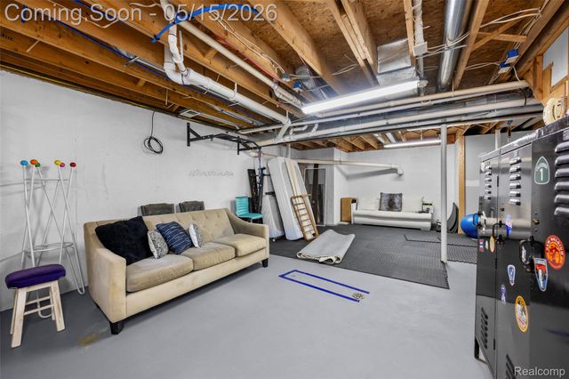 1101 Cripple Creek Lane, Rochester Hills, MI 48306