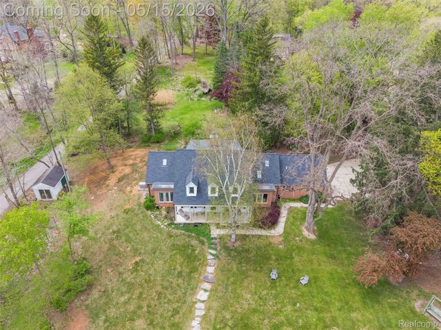 1101 Cripple Creek Lane, Rochester Hills, MI 48306