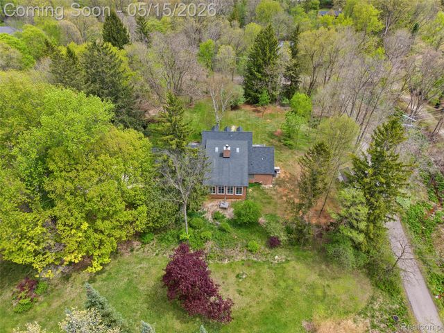 1101 Cripple Creek Lane, Rochester Hills, MI 48306