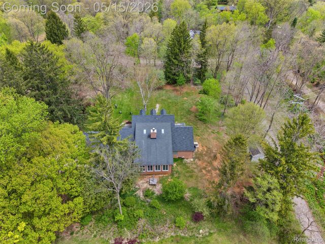 1101 Cripple Creek Lane, Rochester Hills, MI 48306